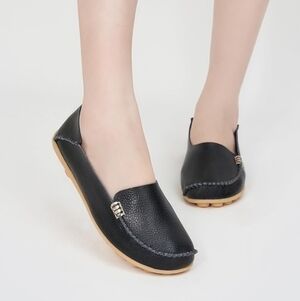 Venus Celia Women’s Black Comfort Walking Shoes With Rubber Soles Size 8 🌴
